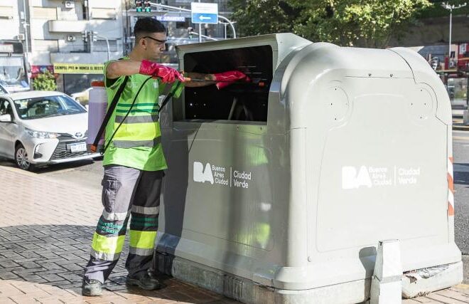 NUEVAS CUADRILLAS PARA HIGIENIZAR LOS CONTENEDORES DE BASURA