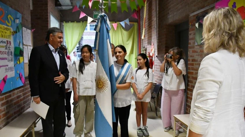 MÁS DE 400 MIL CHICOS VUELVEN A CLASES