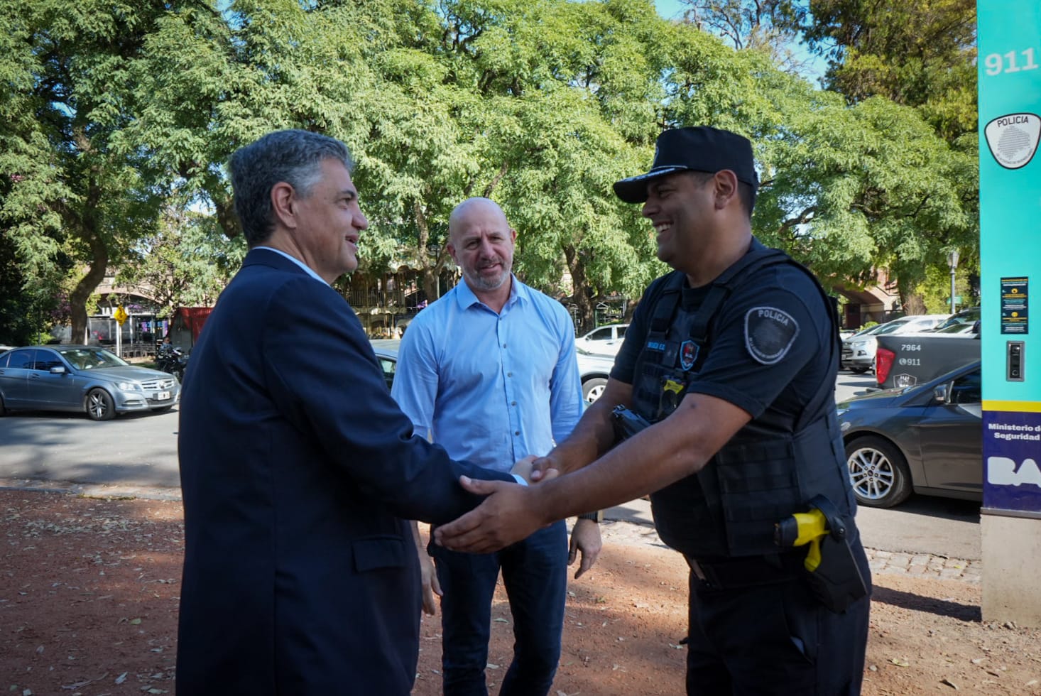 JORGE MACRI RECONOCIÓ EL TRABAJO DE LA POLICÍA CON ARMAS TASER