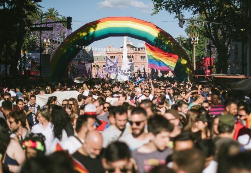 AUMENTAN LAS ADHESIONES A LA MARCHA DEL ORGULLO ANTIFASCISTA Y ANTIRRACISTA LGBTIQ+