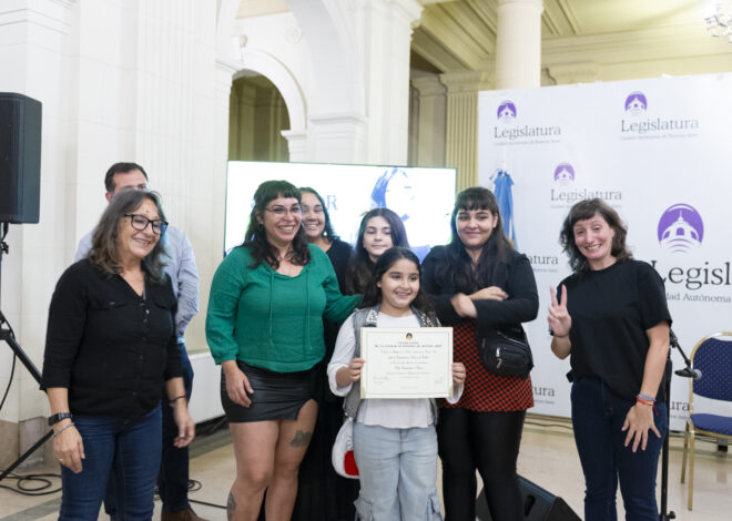 LA LEGISLATURA DISTINGUIÓ A LA RADIO COMUNITARIA 7 ESKINAS