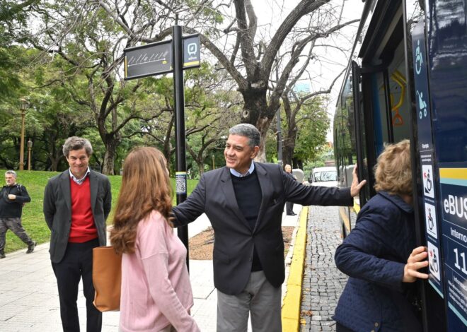 JORGE MACRI: “LOS BUSES ELÉCTRICOS TIENEN LA ÚLTIMA TECNOLOGÍA DEL MUNDO PARA MOVERNOS MEJOR”