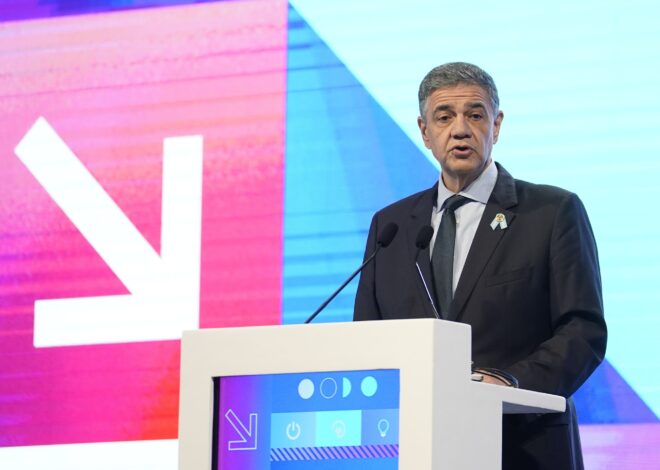 JORGE MACRI AFIRMÓ QUE NO REALIZARÁ CAMBIOS EN EL GABINETE LUEGO DEL REVÉS EN LAS ELECCIONES LEGISLATIVAS