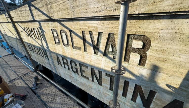 RESTAURACIÓN DEL MONUMENTO A SIMÓN BOLIVAR EN PARQUE RIVADAVIA