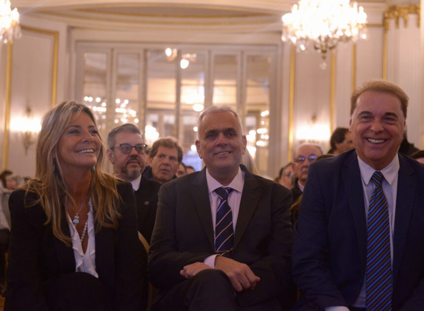 LA LEGISLATURA HOMENAJEÓ AL PERIODISTA DEPORTIVO EDUARDO RUIZ