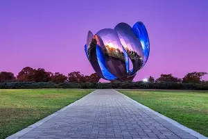 LLA CIUDAD CELEBRÓ LA RESTAURACIÓN DE LA FLORALIS GENÉRICA