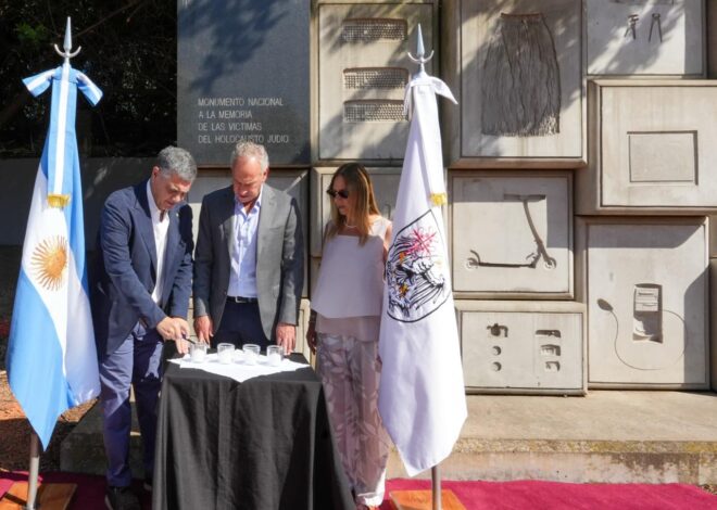 HOMENAJE DE LA CIUDAD A LAS VÍCTIMAS DEL HOLOCAUSTO EN LA PLAZA DE LA SHOÁ