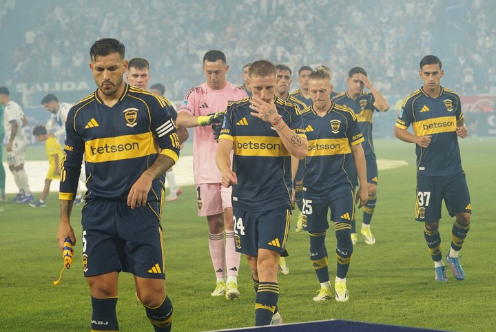 BOCA PREOCUPA A SU DT: PERDÍO 2-0 ANTE VELEZ EN LINIERS