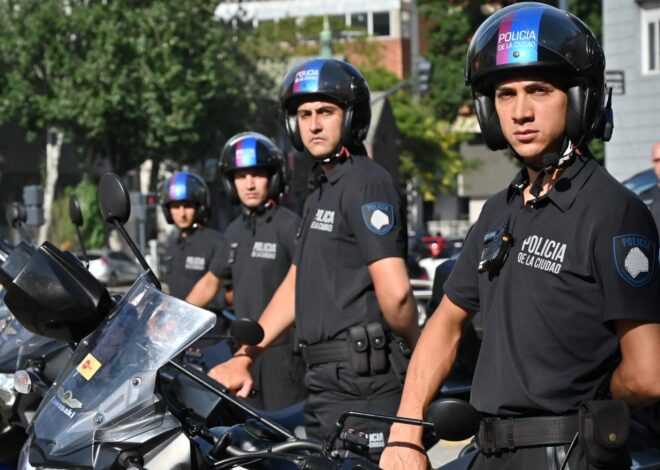 LA POLICÍA DE LA CIUDAD RENUEVA SU UNIFORME Y SU PRESENCIA TERRITORIAL