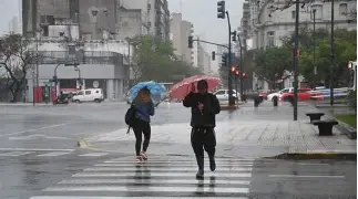 COMIENZA LA SEMANA CON LLUVIAS FUERTES EN EL AMBA