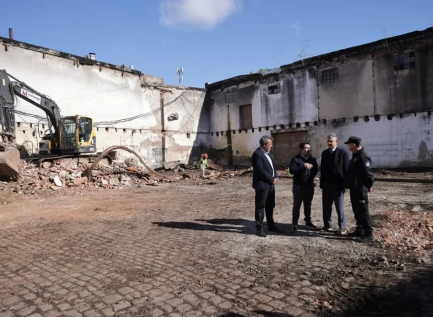 CON FONDOS QUE ANTES SE DESTINABAN A LAS VILLAS