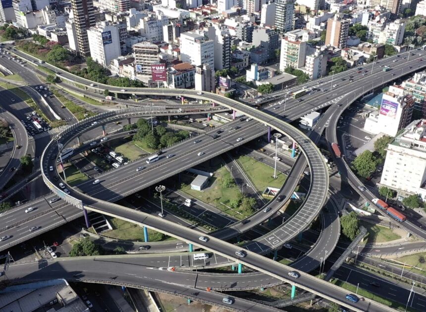 MARTES Y MIÉRCOLES A LA NOCHE HABRÁ CORTES EN AUTOPISTAS URBANAS POR OBRAS Y TRABAJOS DE MANTENIMIENTO