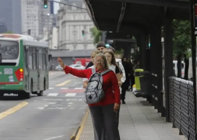 TRANSPORTES PÚBLICOS DEBERÁN GARANTIZAR NIVELES MÍNIMOS DE SERVICIOS ANTE MEDIDAS DE FUERZA GREMIALES