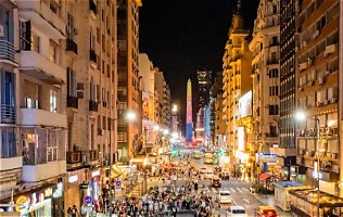NUEVA LUMINARIA PARA MONUMENTOS Y EDIFICIOS EN LA CIUDAD