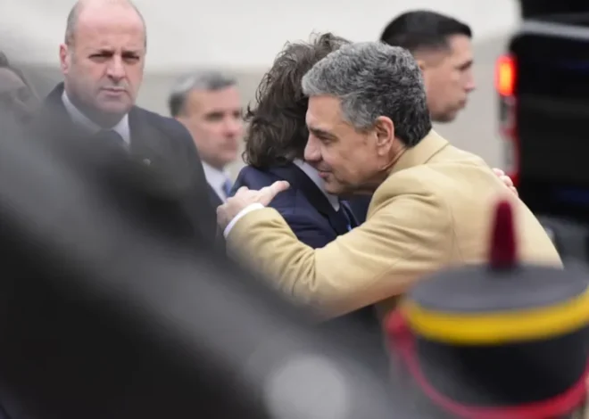 JORGE MACRI JUNTO AL PRESIDENTE EN EL ACTO DE HOMENAJE AL GENERAL SAN MARTÍN