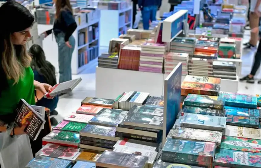 JORGE MACRI ANUNCIÓ QUE HOTELES, RESTAURANTES Y LIBRERÍAS NO PAGARÁN ABL EN EL PRIMER SEMESTRE