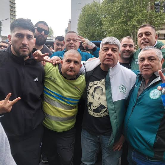 CAMIONEROS PRESIONÓ EN LA CALLE POR LAS INDEMNIZACIONES